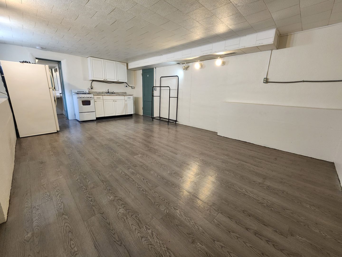 1304 N Main St unit 1B – photo 3