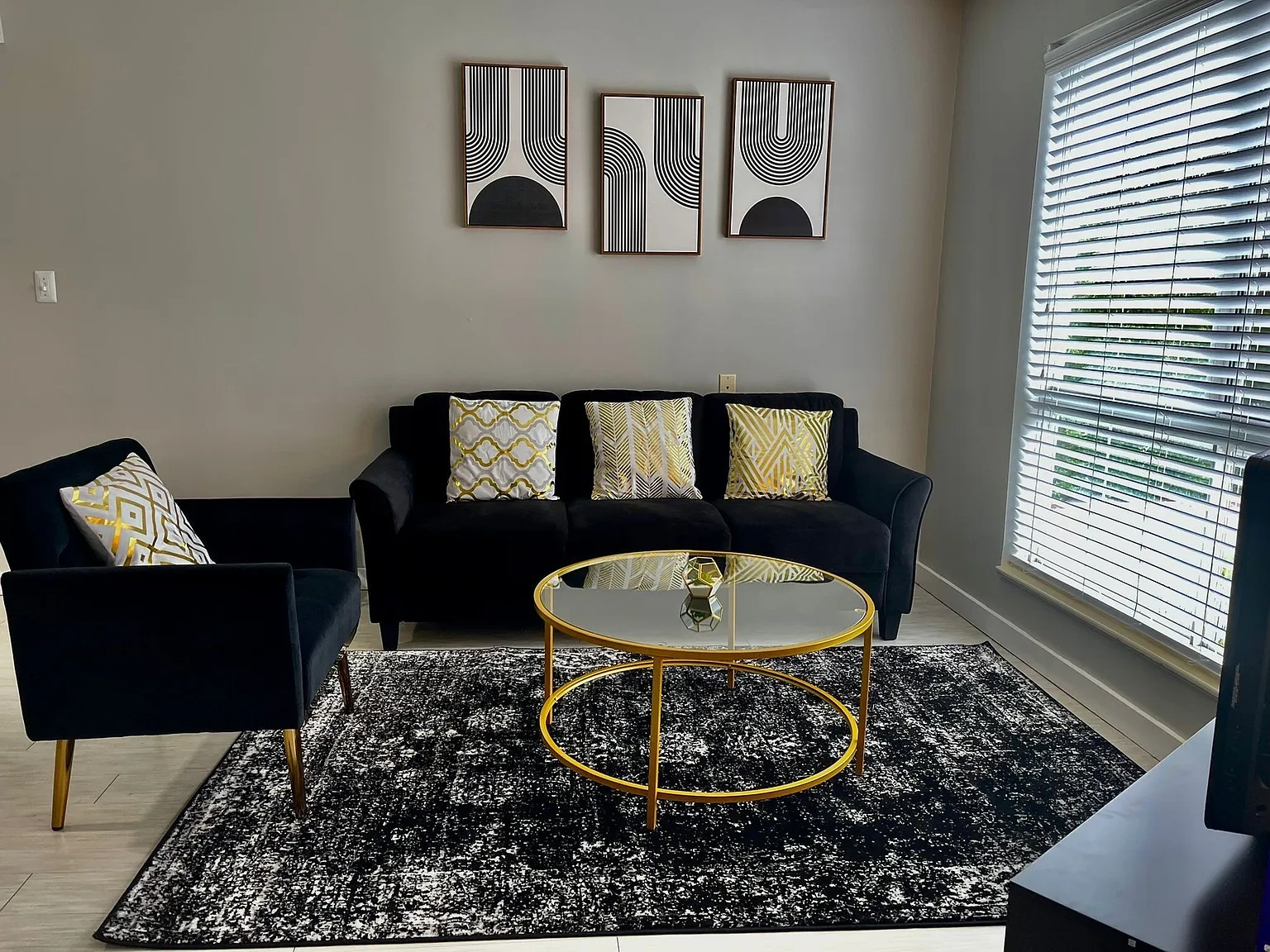 Flats at 390 – photo 2