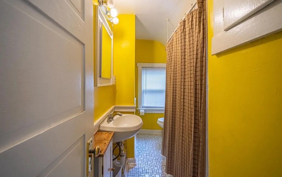180 Bellevue Ave unit #3 – photo 4