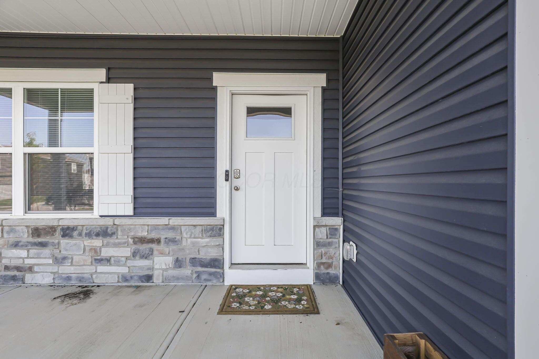 758 Leslie Dr – photo 2