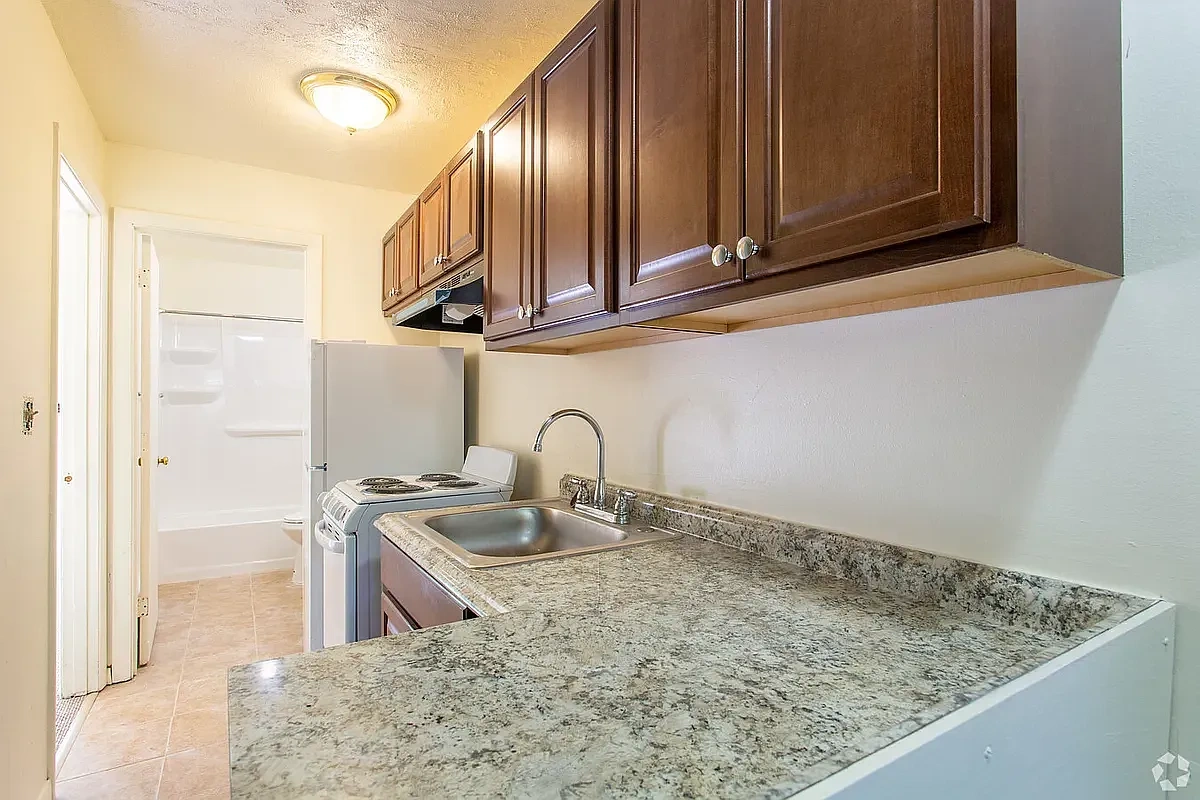 Parker Street Apartments – photo 2