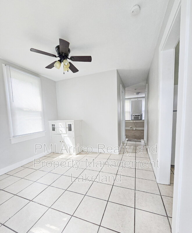 115 8th St SE – photo 3