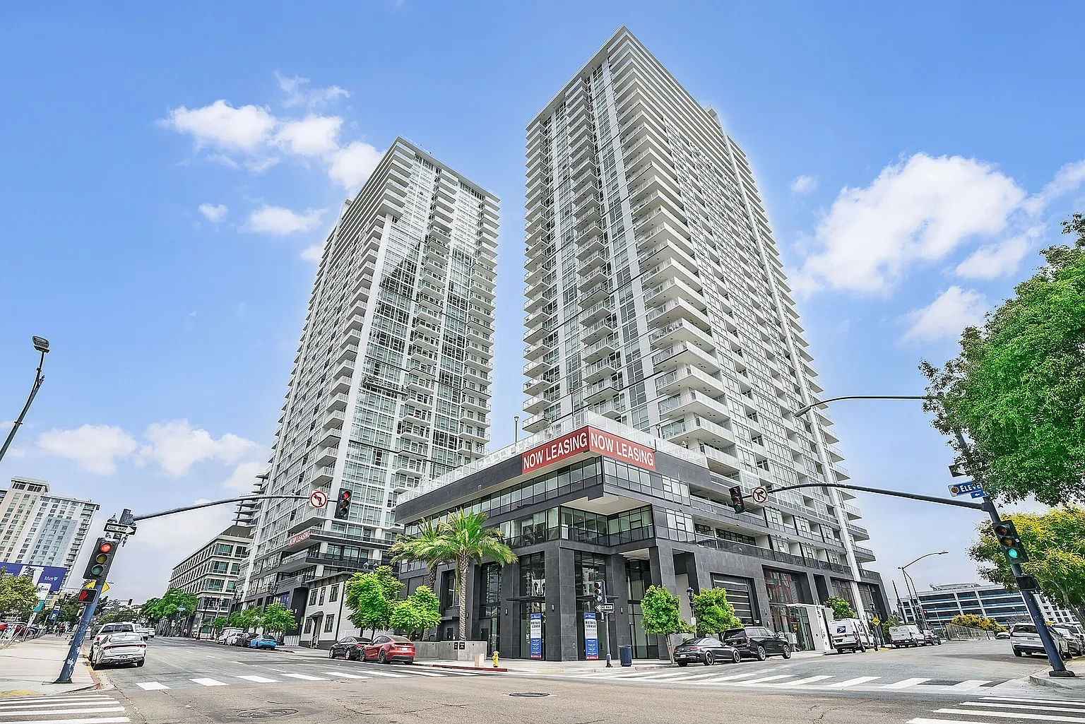 Broadway Towers – photo 3