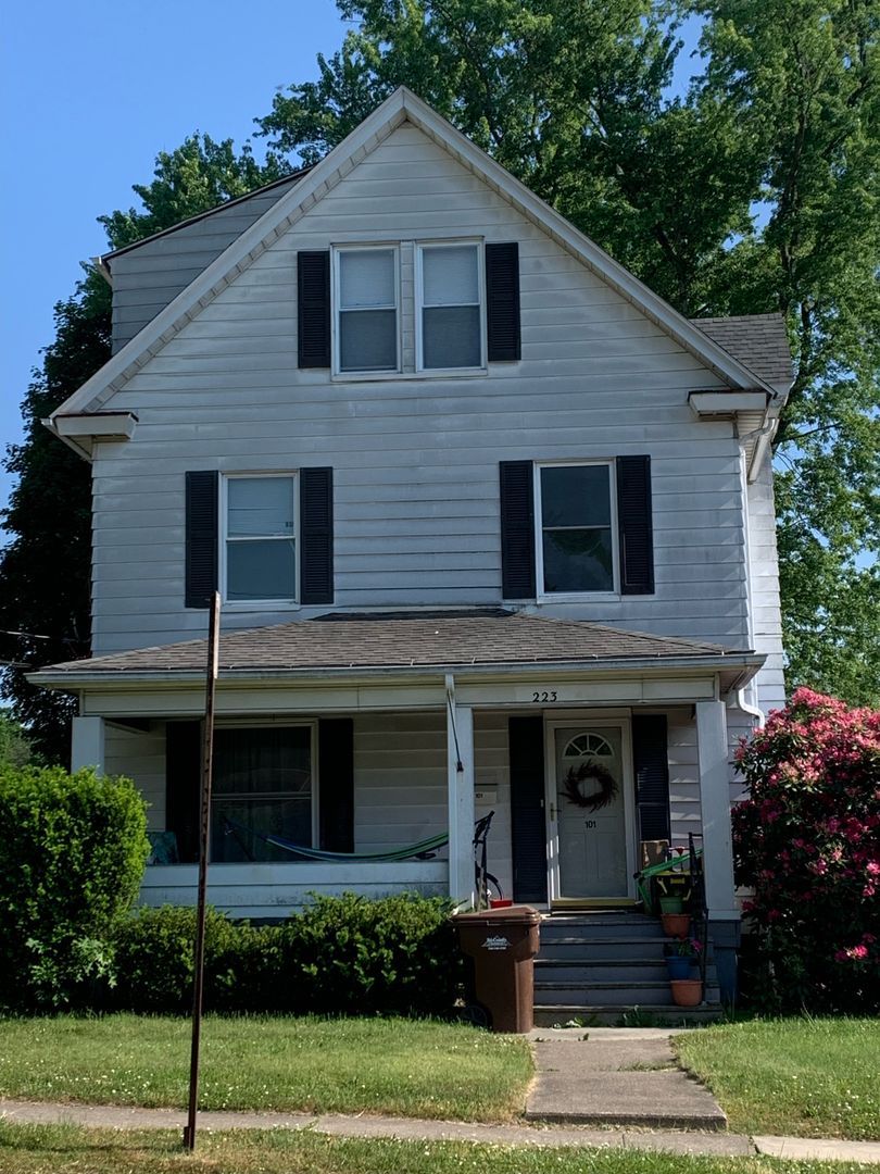 223 East Ave unit 201 – photo 1