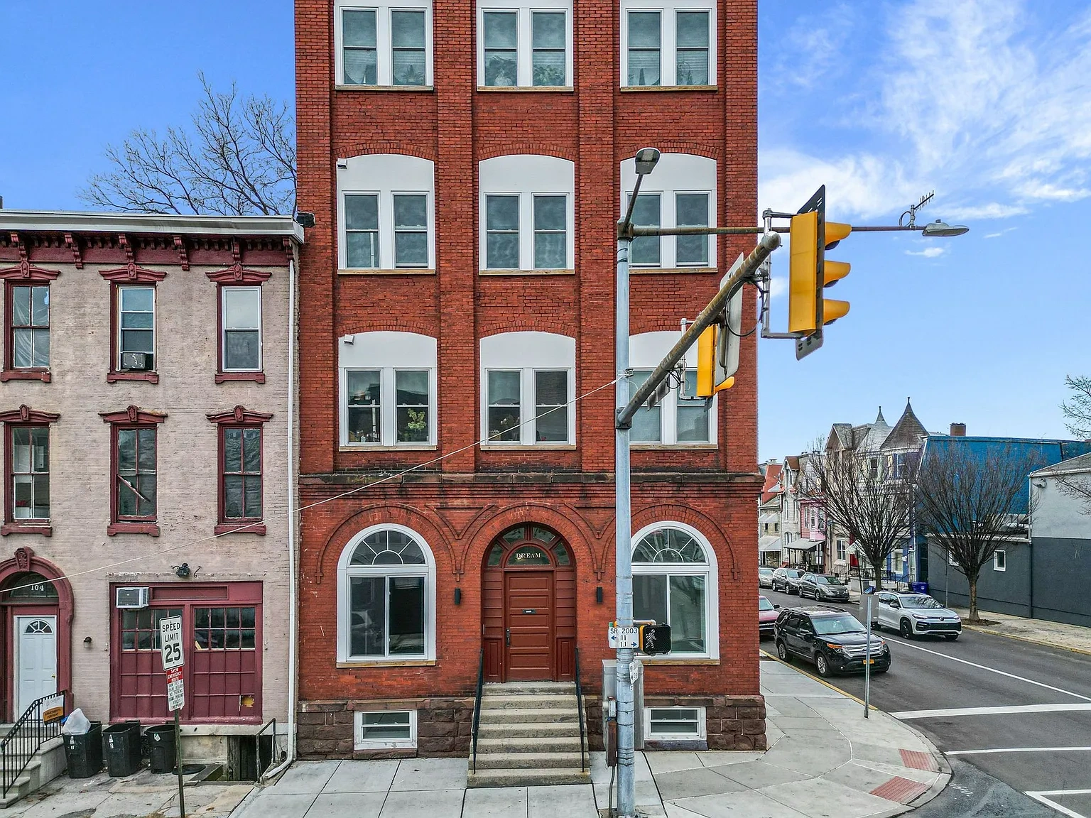 Multi-family building - Center City – photo 2