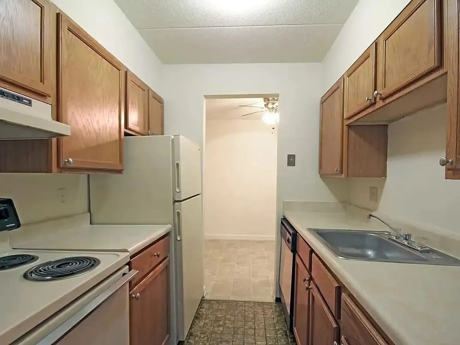Ravenwood Apartments – photo 5