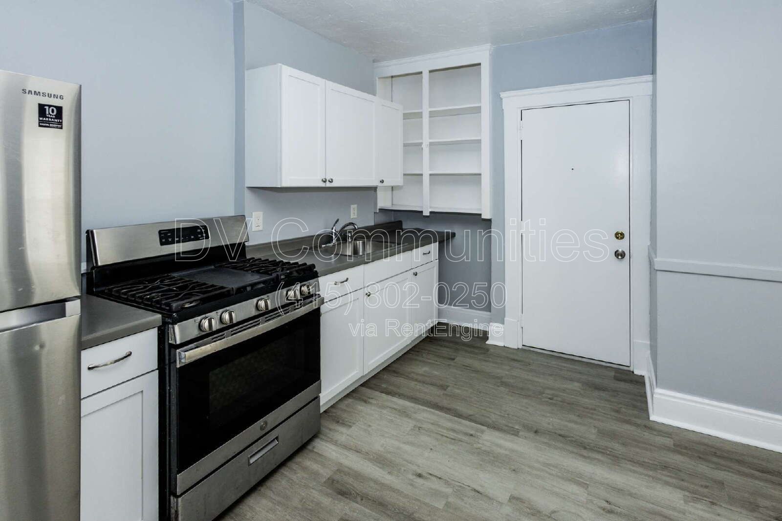 1609 Lakewood Ave unit 4 – photo 3