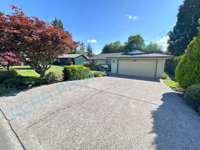 18660 Roundtree Dr – photo 1