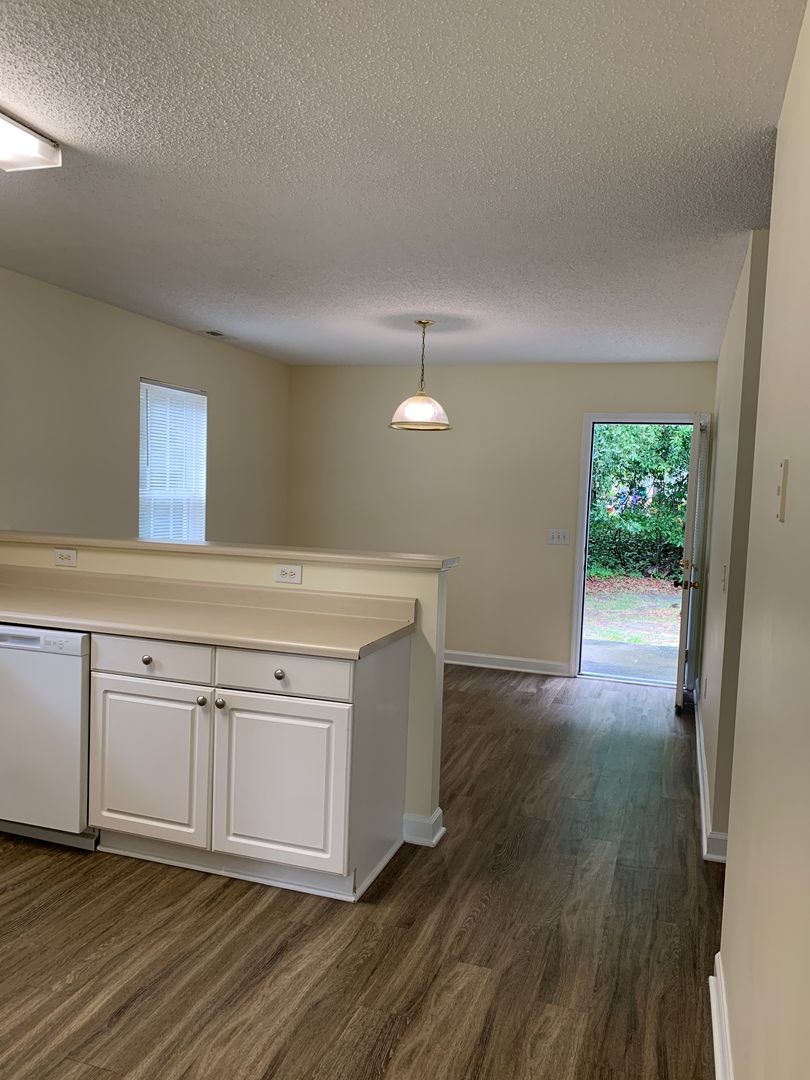 314 Hillsdale Dr – photo 5