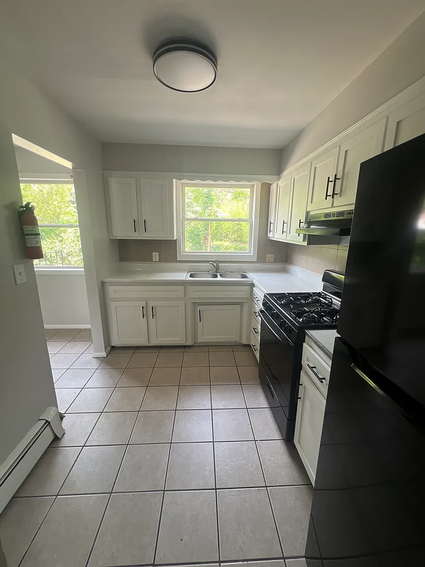 Dock Street Apartments – photo 4
