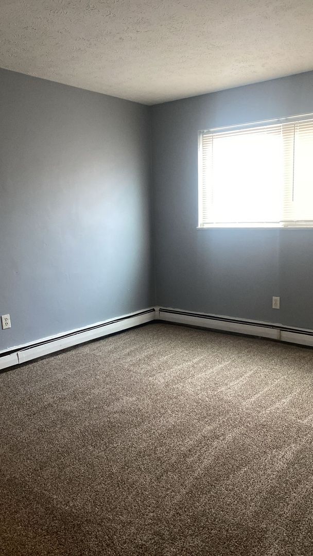 17572 Lakeshore Blvd unit W101 – photo 4