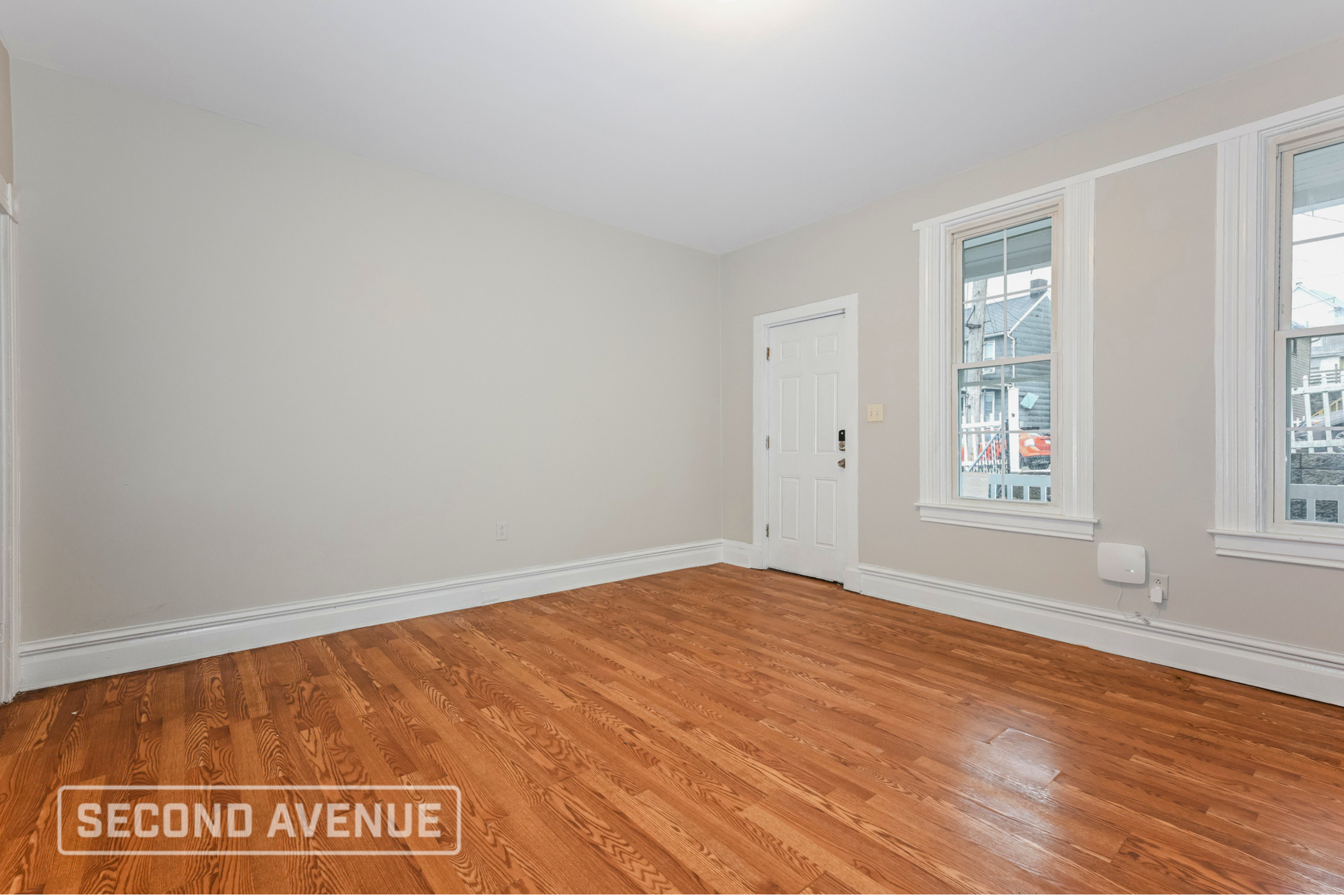 127 E 15th Ave – photo 4