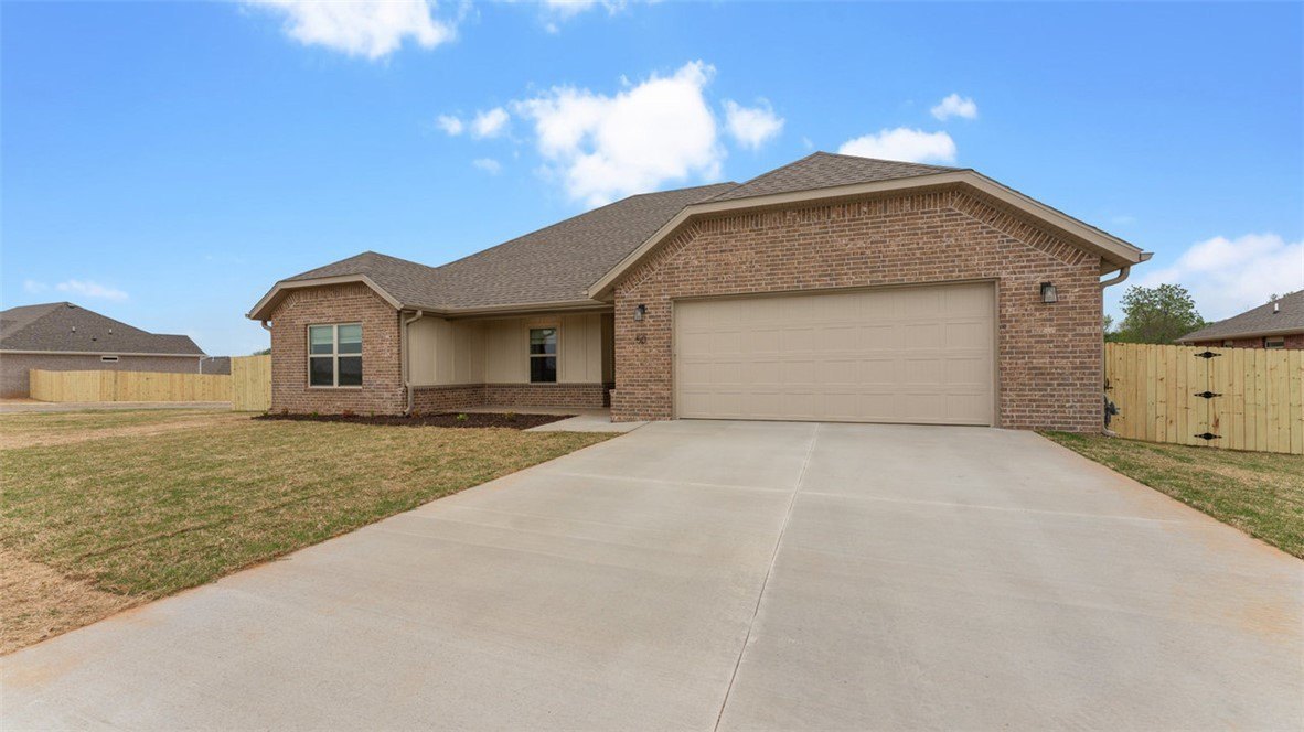 50 N Banner Ave – photo 2