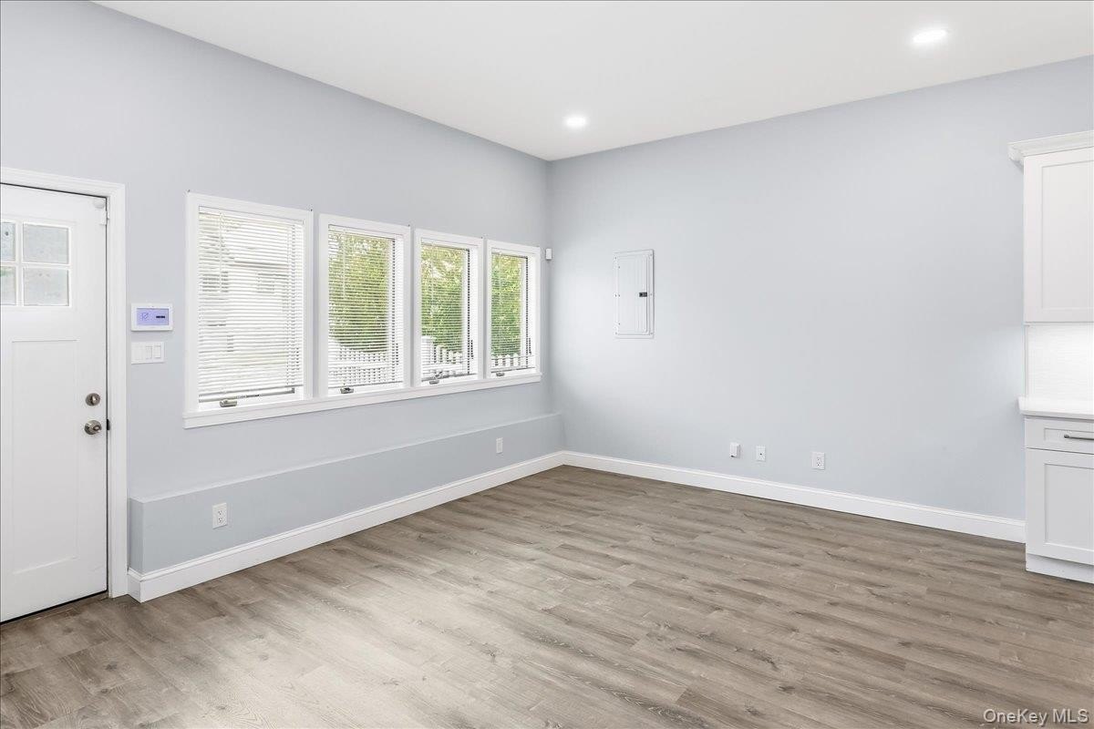 534 Bellmore Rd – photo 5