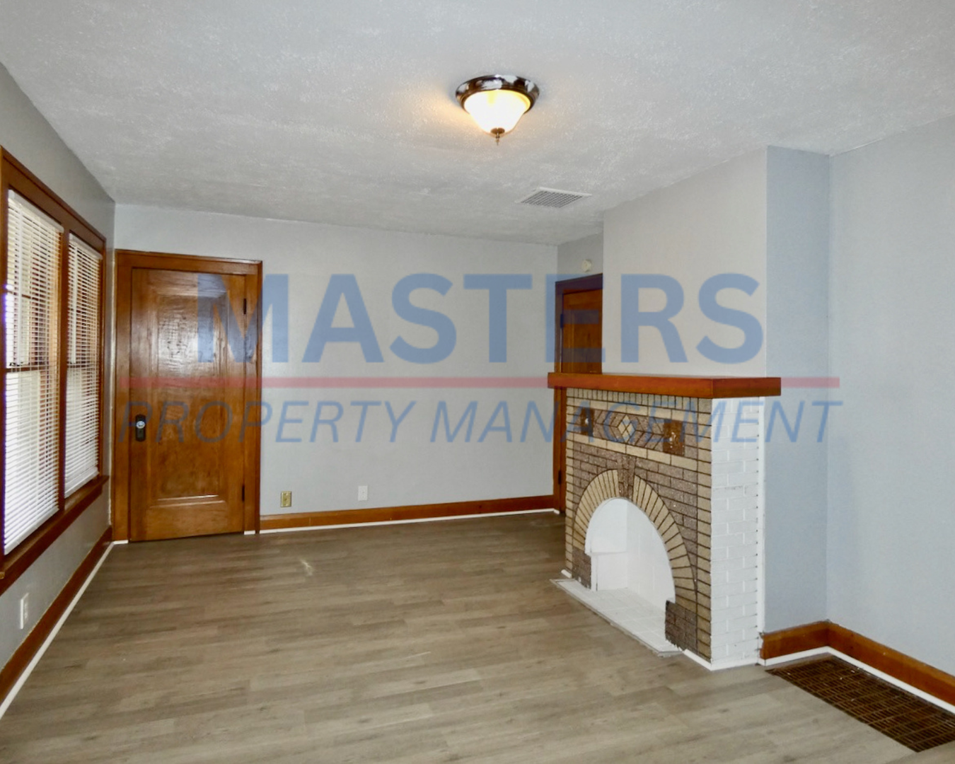 1133 Parkside Blvd unit Upper – photo 3
