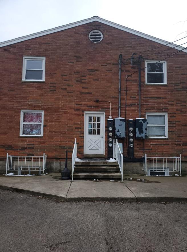 130 E Water St – photo 2