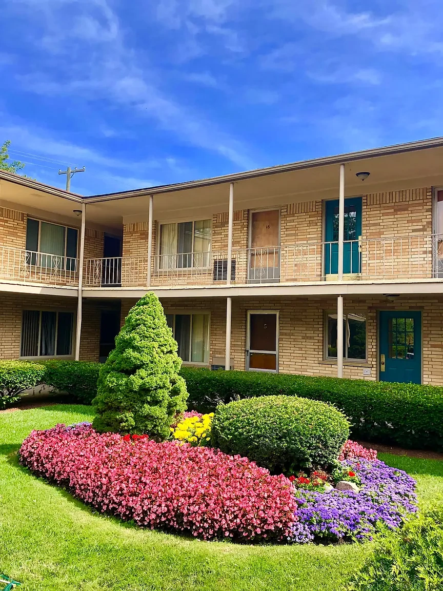 Orchard Woods Apartments – photo 3