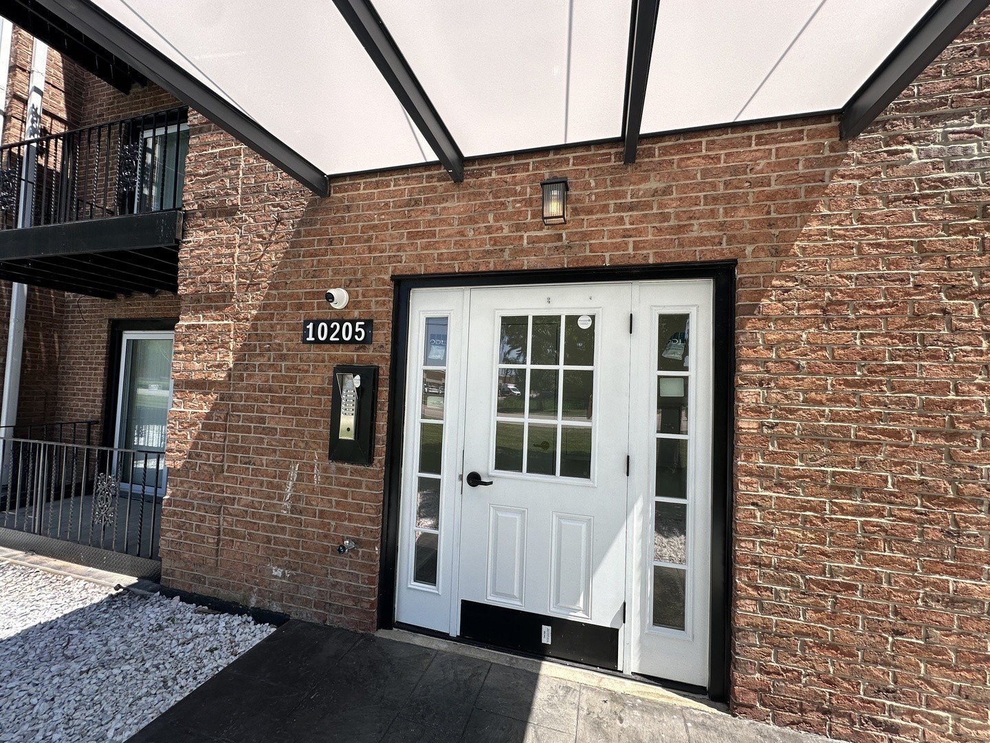 10205 Dearlove Rd #202 – photo 2