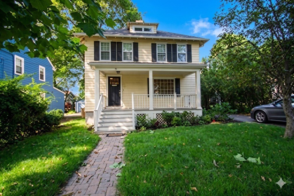 30 Farmcrest Ave – photo 1