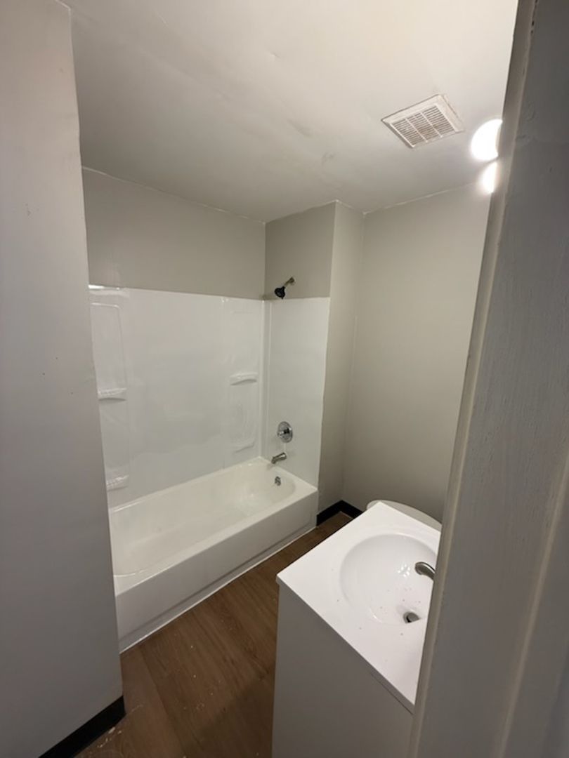 2793 E 125th St unit Lower – photo 4