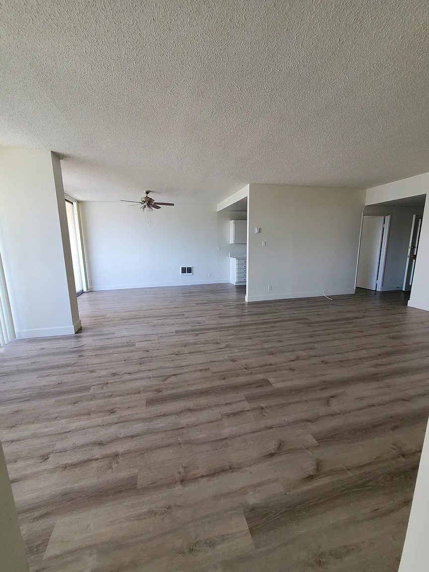 Long Beach Towers – photo 2