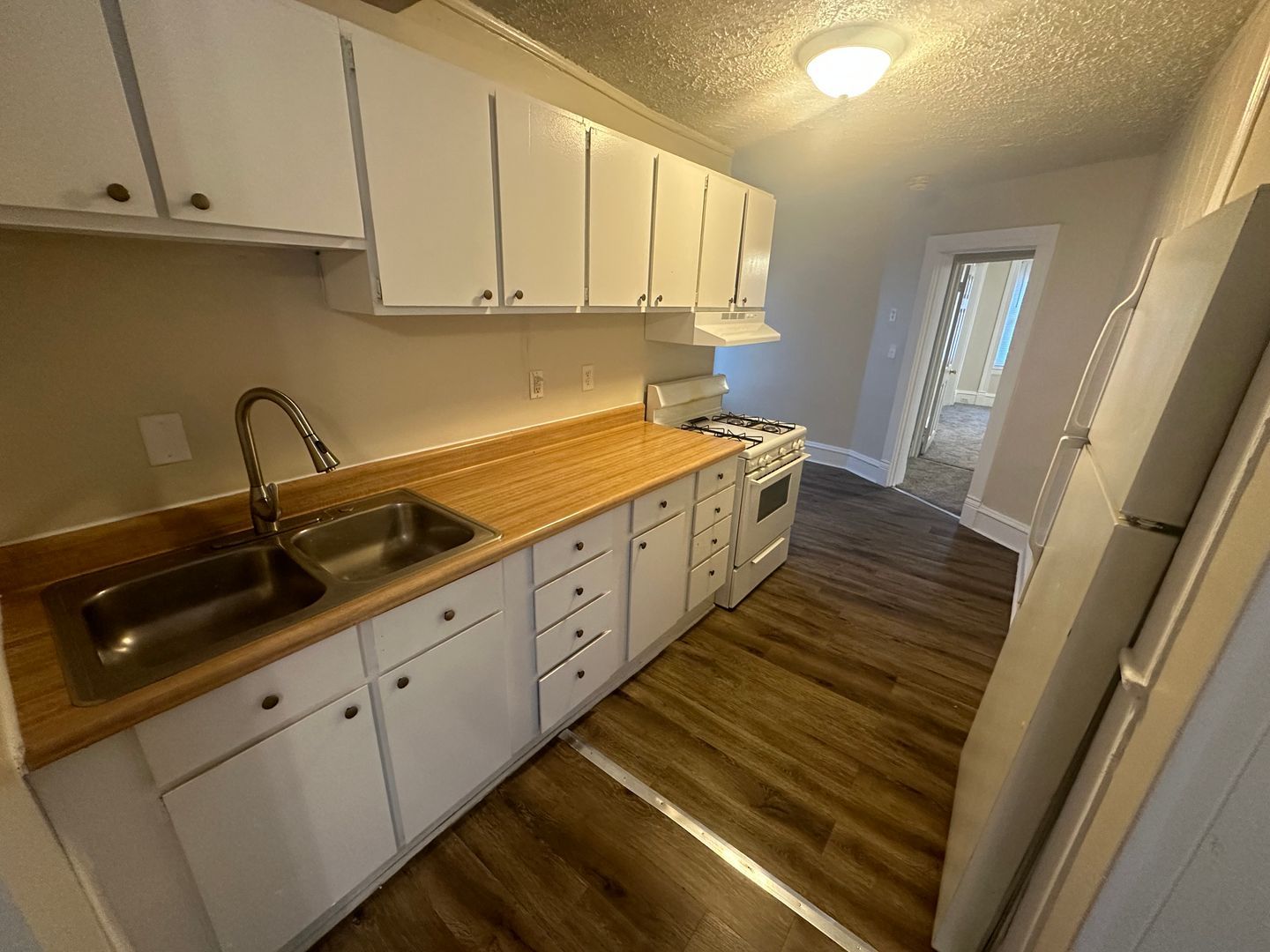701 S Center St unit #2 – photo 2