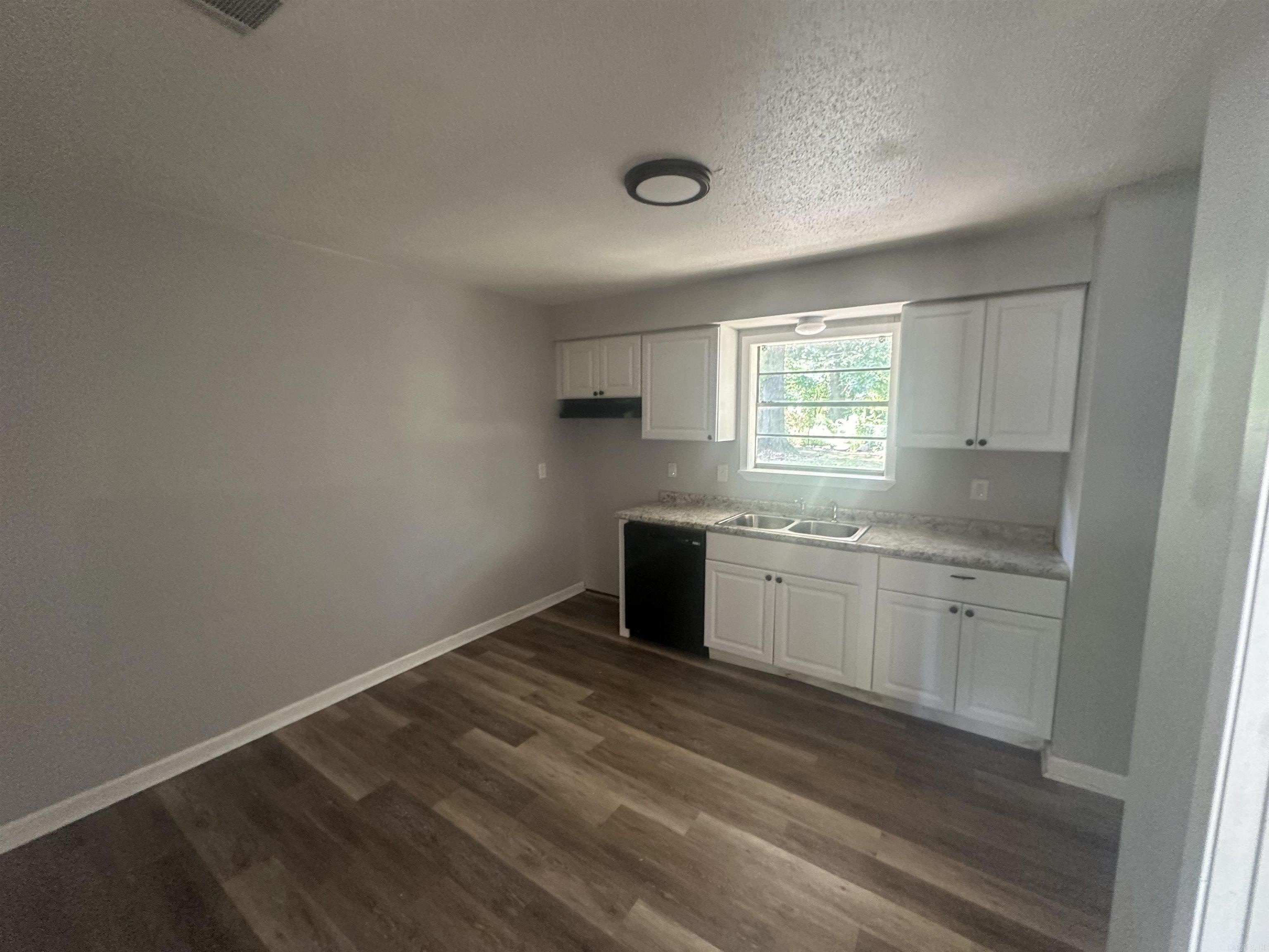 9010 Tedburn Cir – photo 4