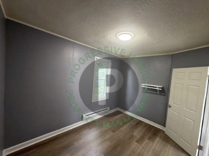 4144 Hyde Ave – photo 5