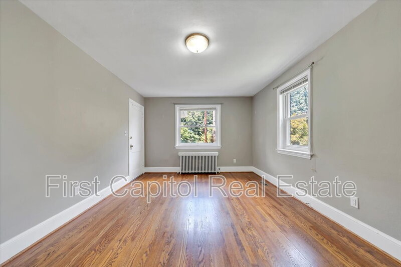 1228 Wasena Ave SW unit A – photo 5