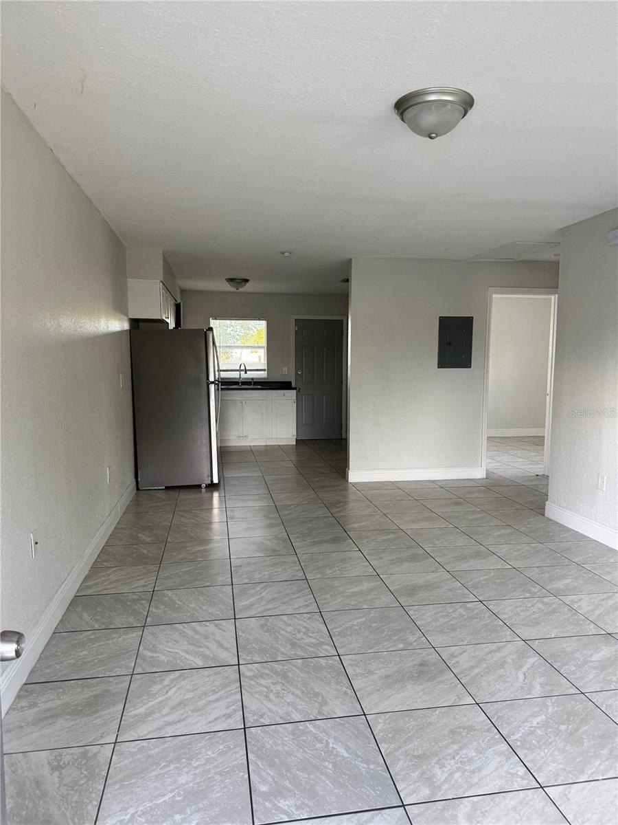 1112 Martin St #C – photo 1