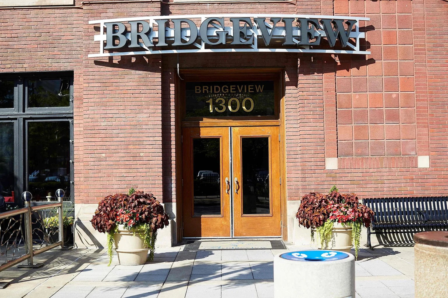 Bridgeview Apartments – photo 4