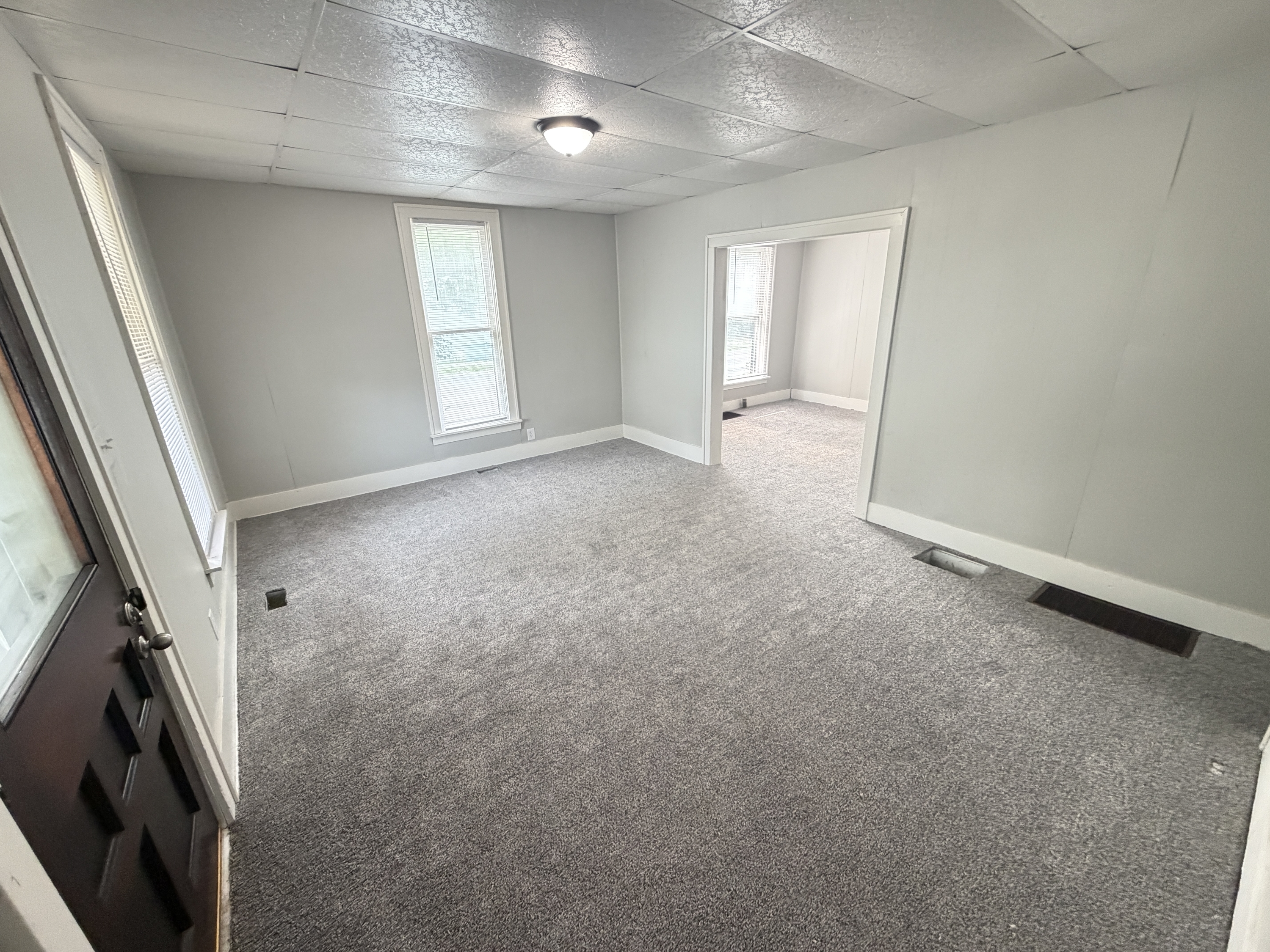 201 W Auburn Ave – photo 2