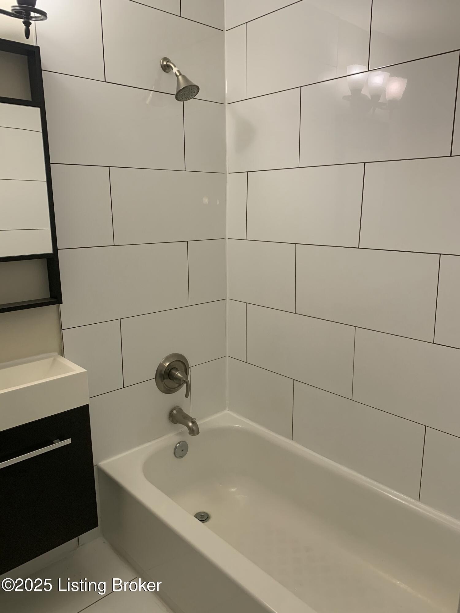 1917 Frankfort Ave #2 – photo 2