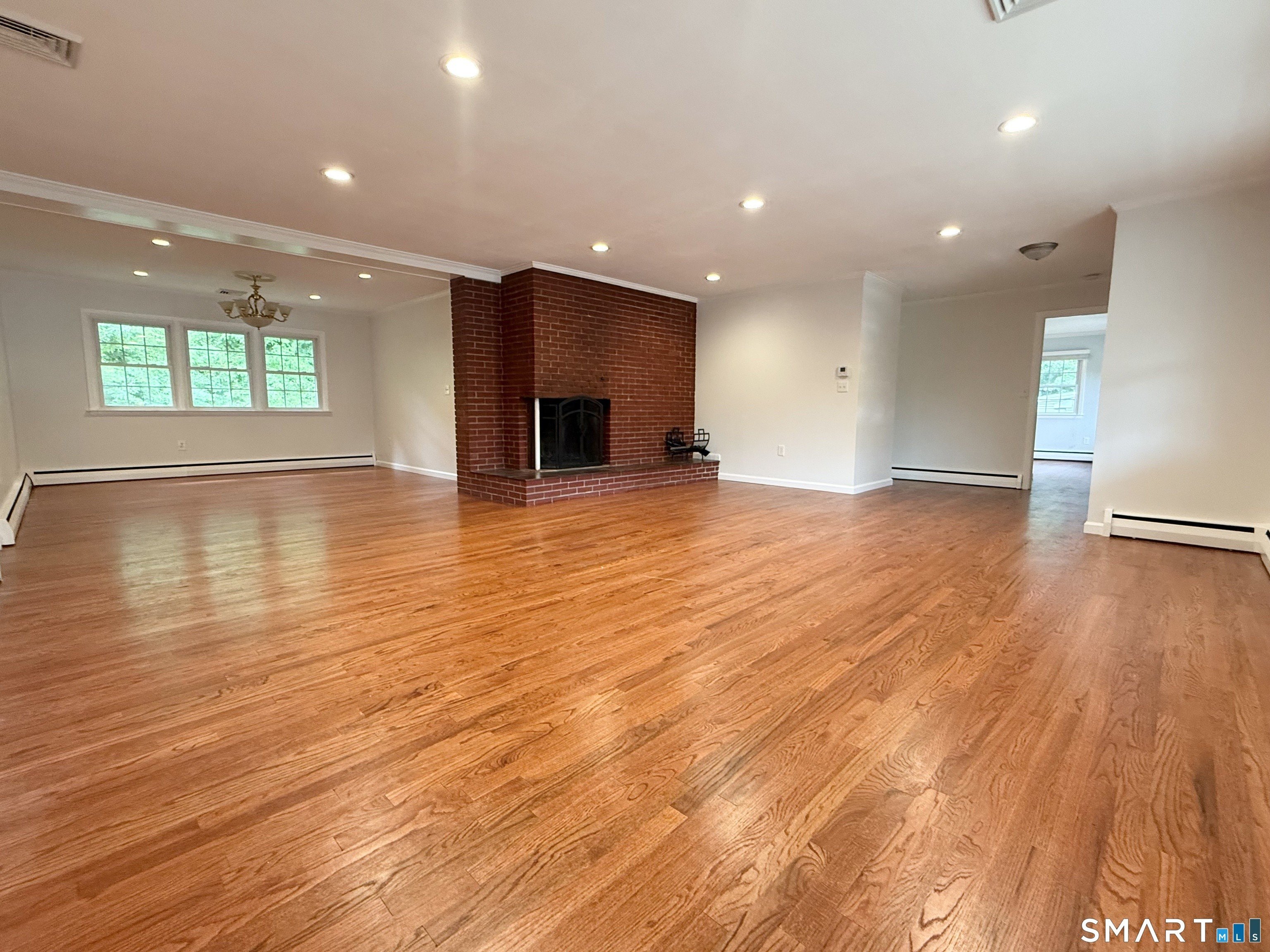 21 Byron Pl – photo 3