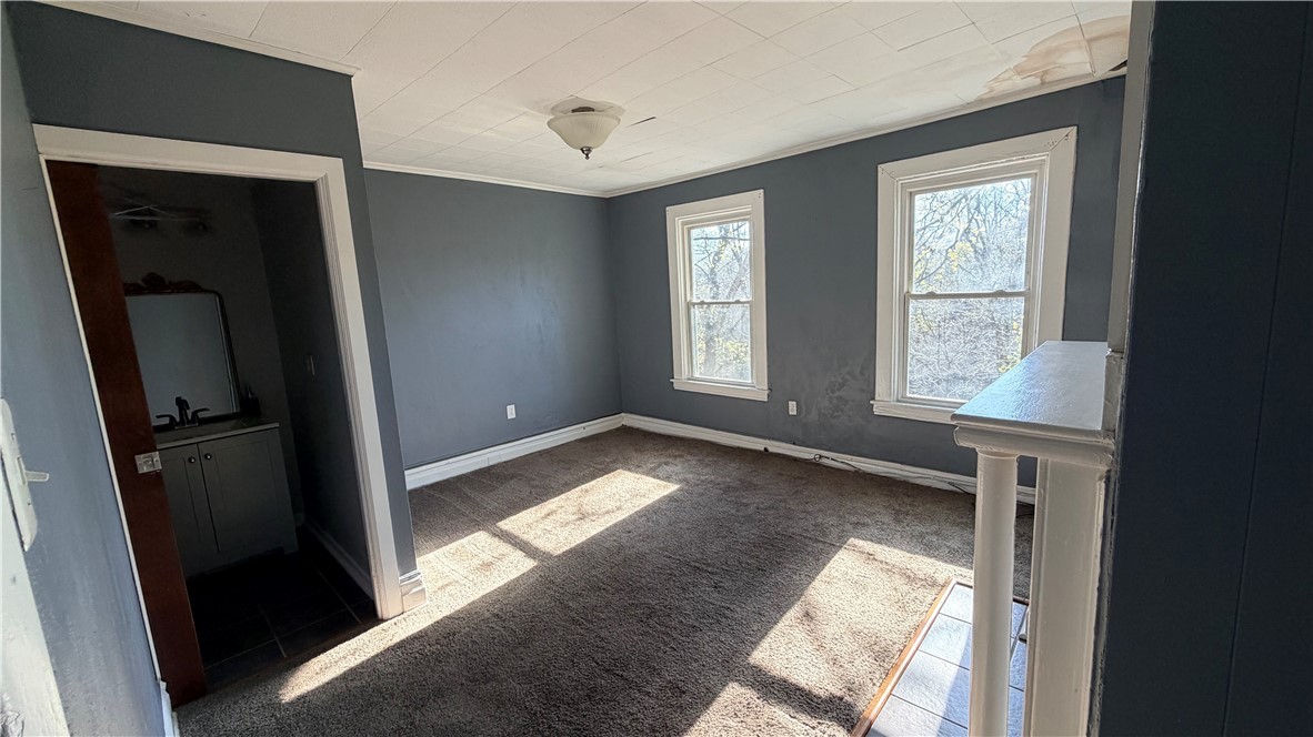 41 Sylvia Ave unit 2 – photo 4