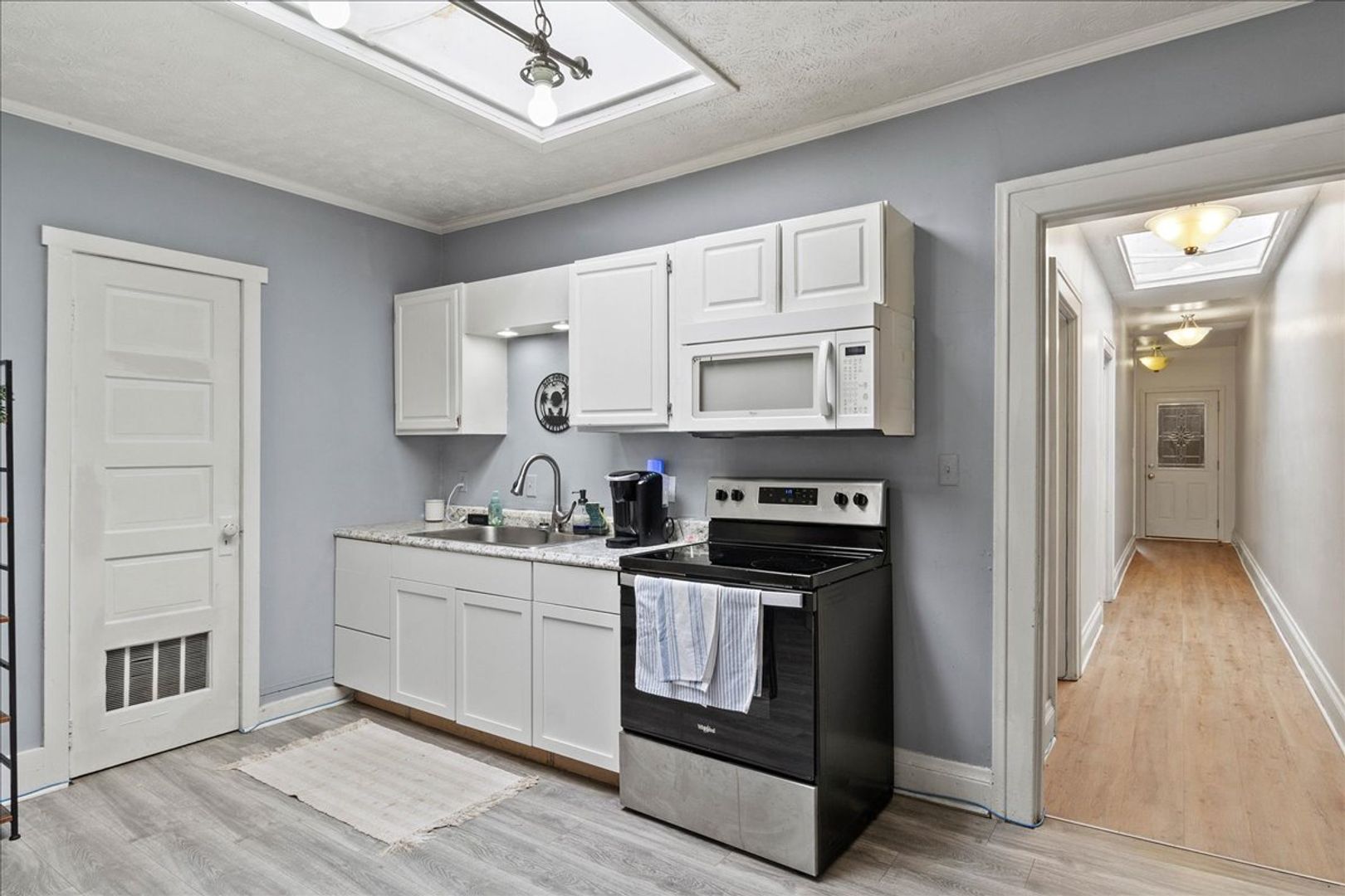 231 1/2 N Main St unit 1 – photo 5