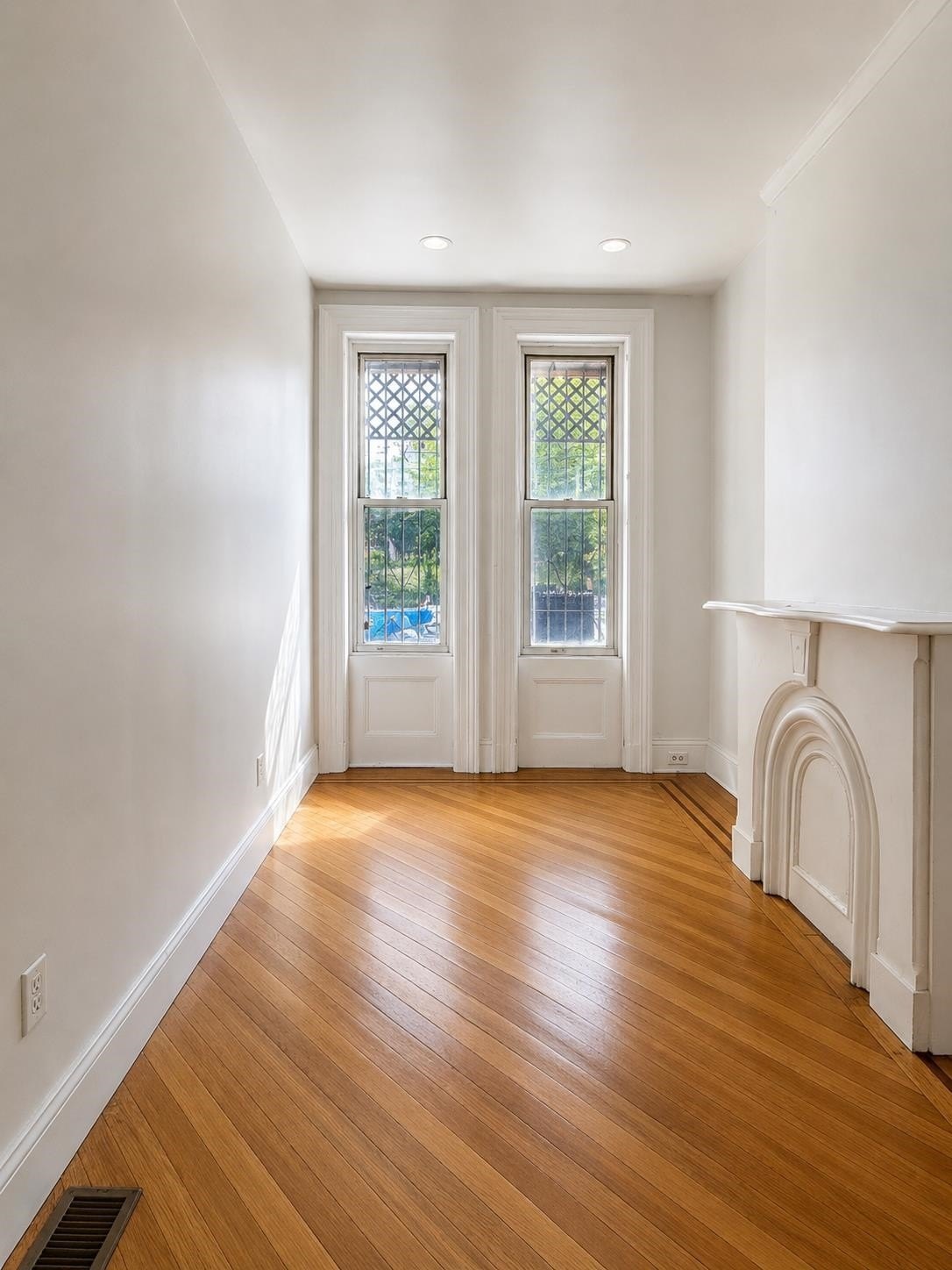 60 Clifton Pl #1 – photo 3