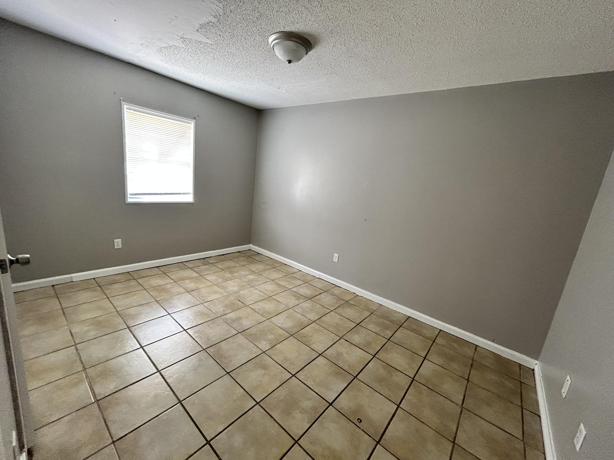 1600 Brentwood Dr unit 105 – photo 5