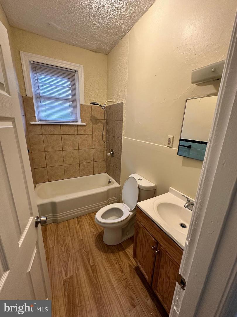 337 Franklin St unit A – photo 5