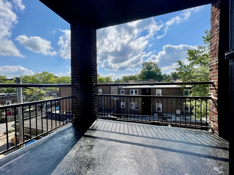 6332 N Rosebury Ave unit 2W – photo 3