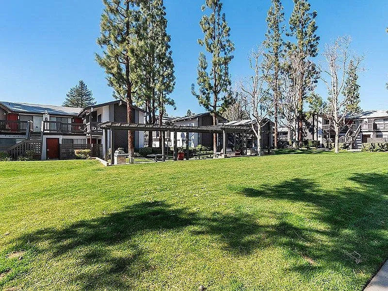 Portola Redlands – photo 2