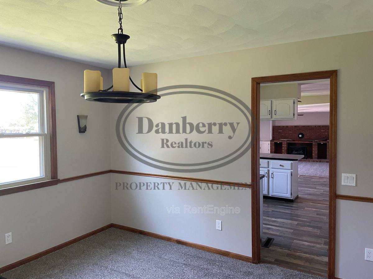 3018 Gleneagle Dr – photo 5