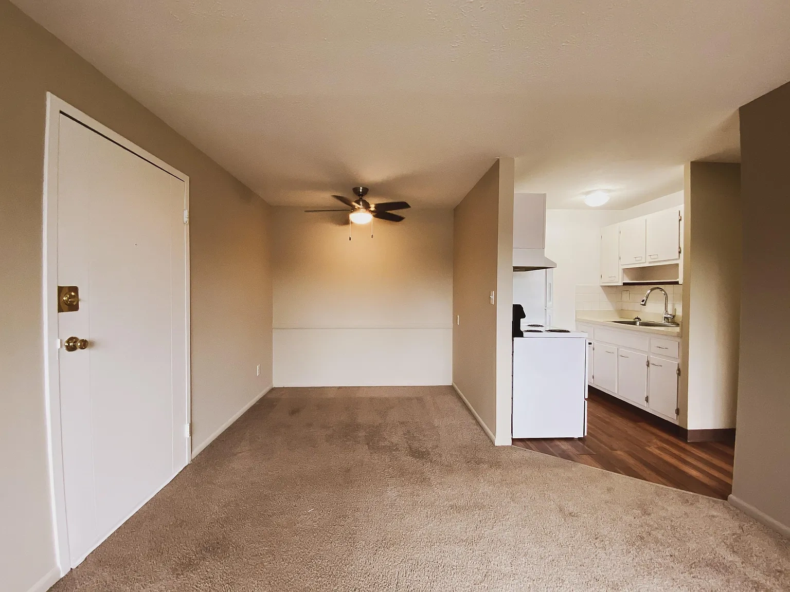 Holland Gardens Apartments – photo 5