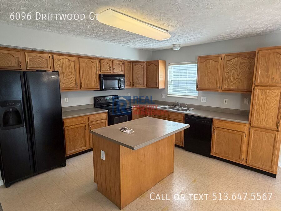 6096 Driftwood Ct – photo 2
