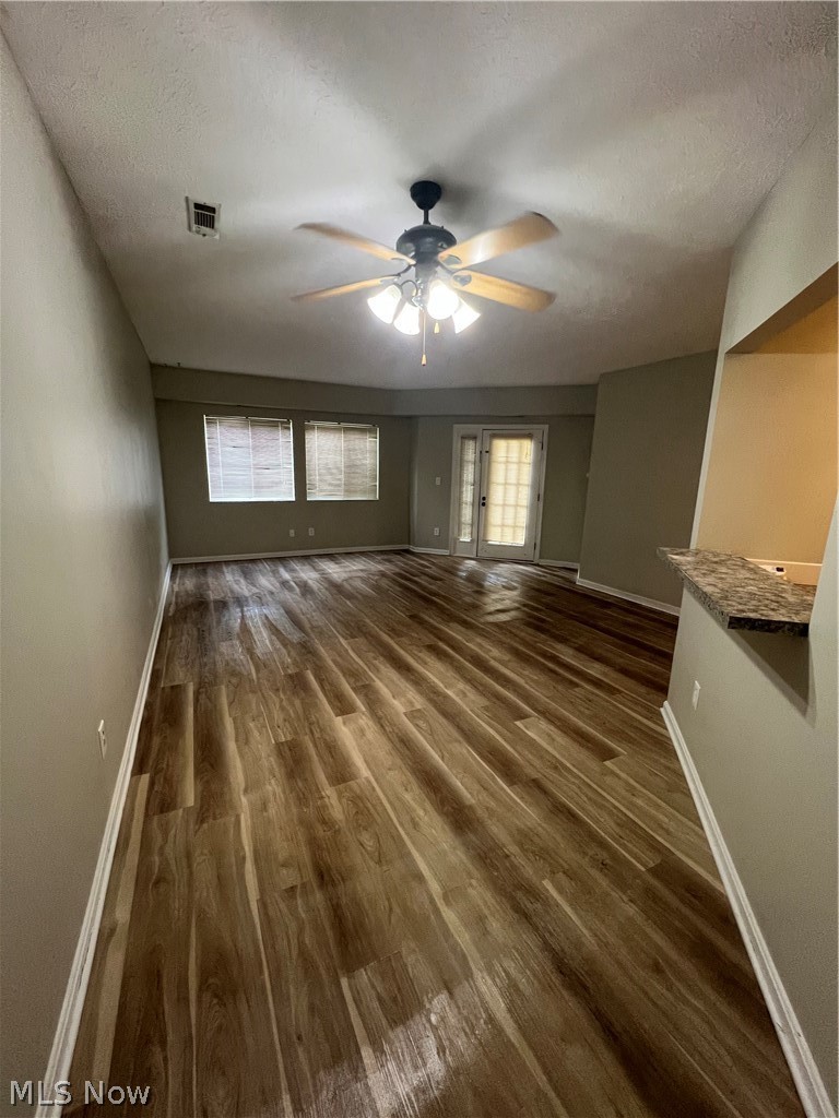 320 Village Pointe Dr unit 1 – photo 3