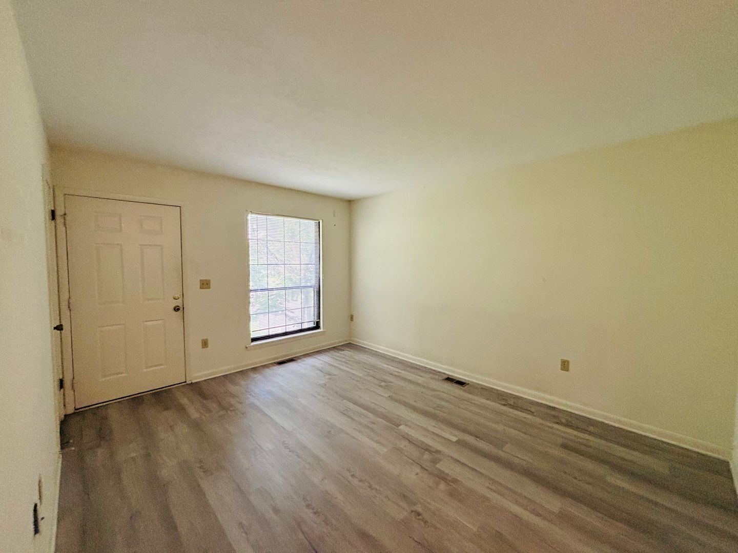 145 Thelma Ln NE – photo 4