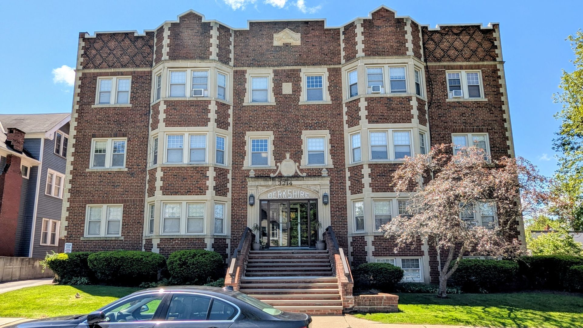 3214 Berkshire Rd unit 203 – photo 1