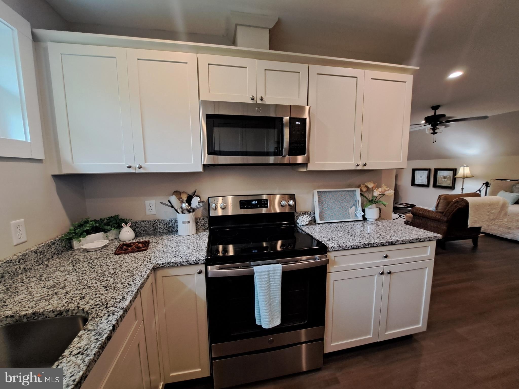 15550 New Rd – photo 5