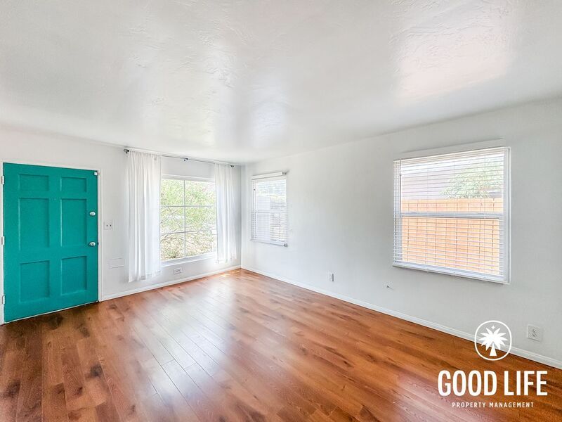 6074 Rock St – photo 3