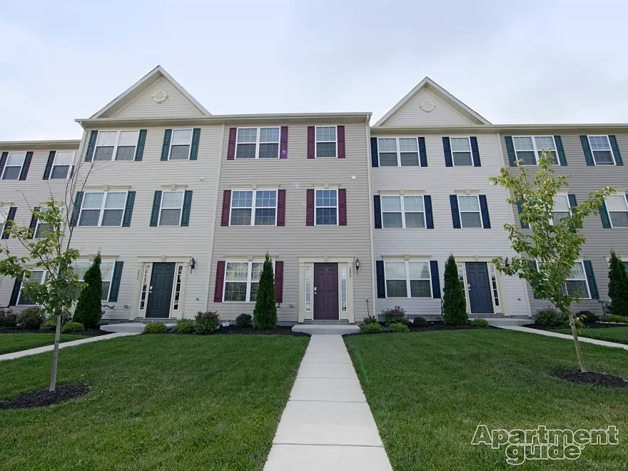 Indigo Pointe Townhomes – photo 1